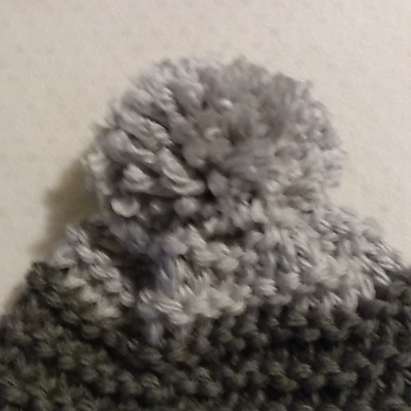 Hand-knit gray garter stitch hat - Picture 2 of 4